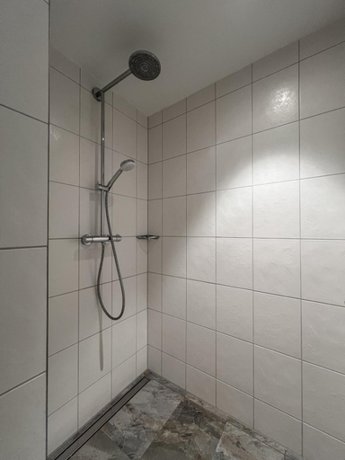 Bathroom 3, Hotel Adelante Berlin-Mitte, Berlin