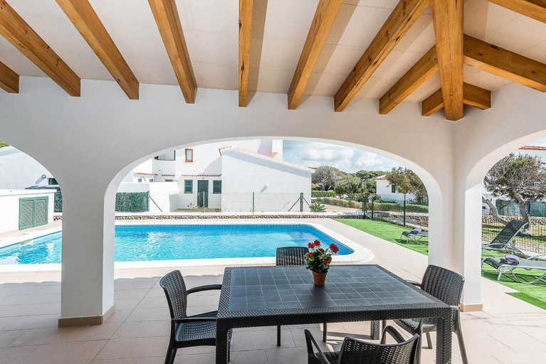 Others 3, Villa Alana, Baleares