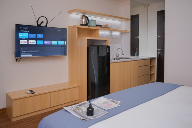 Bedroom, Cozy Studio at Atria Residence Gading Serpong Apartment, Tangerang