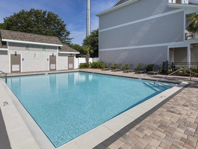 Sport & Beauty 4, Driftwood Townhomes #8, Walton