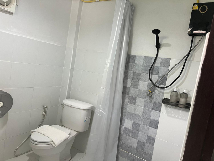 Bathroom 2, Villas Chalitaa วิลล่าชาลิตา, Muang Chiang Mai