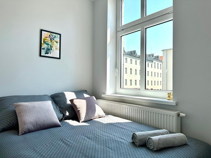 Others 5, MMRent Leaf Room, Gdańsk City