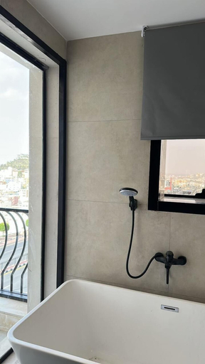 Bathroom, Golden Balcony Hotel
