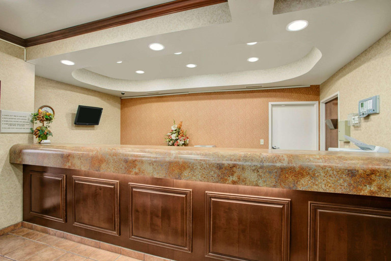 Public Area 2, Super 8 by Wyndham Grayville, White