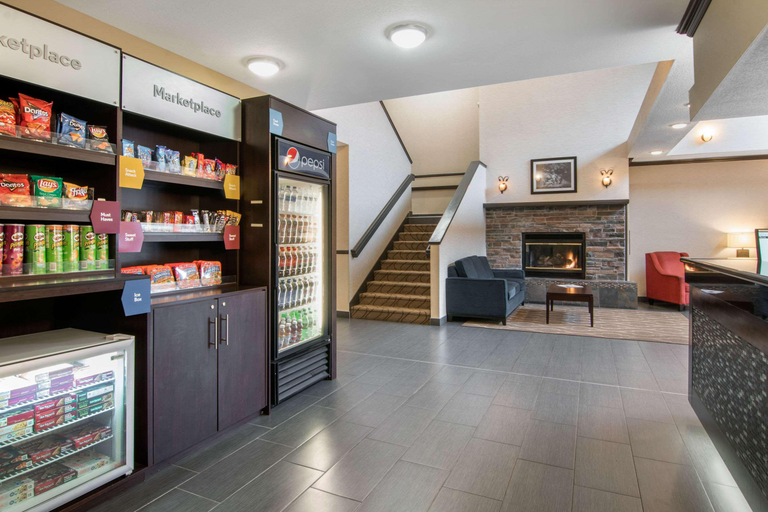 Public Area 2, Comfort Suites Near Vancouver Mall, Clark