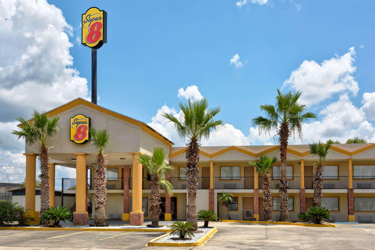 Exterior & Views 2, Super 8 by Wyndham Breaux Bridge, Saint Martin