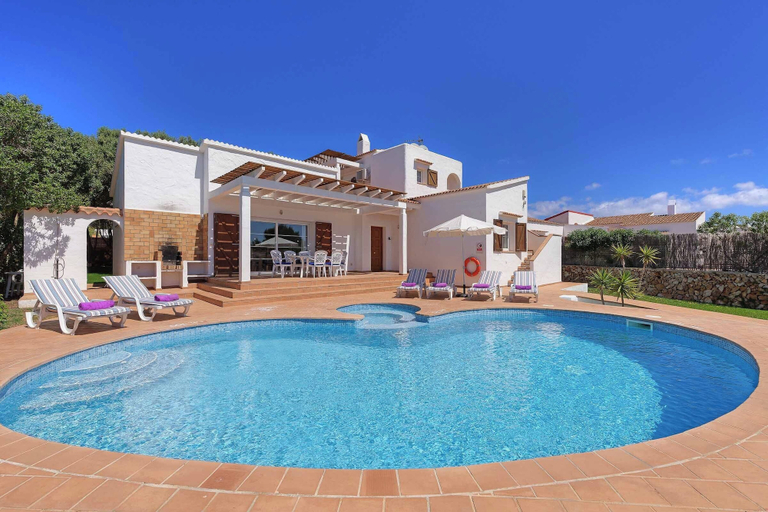 Others 2, Villa Karina, Baleares