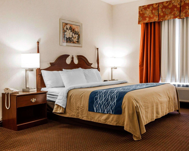 Bedroom 3, Quality Inn - Kingdom City, MO, Callaway