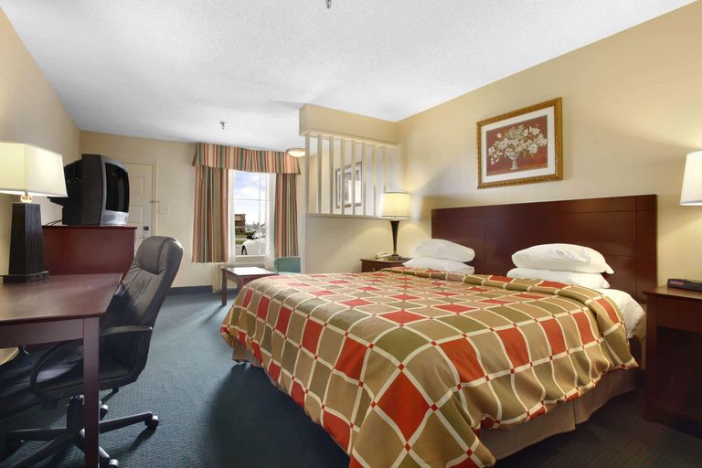 Bedroom 3, Super 8 by Wyndham New Iberia, Iberia