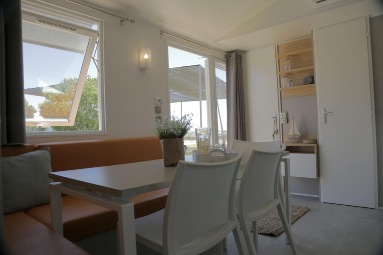 Others 5, Camping 3 Estrellas, Barcelona