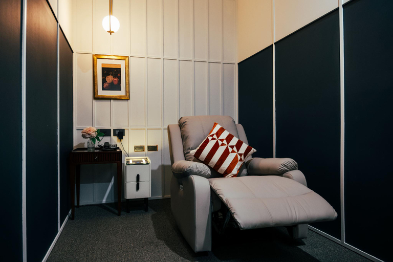 Bedroom 1, The Coral First Class Lounge International- BKK Airport, Bang Phli