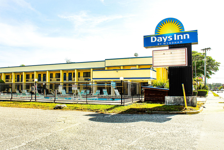 Exterior & Views 2, Days Inn by Wyndham Little River, Horry