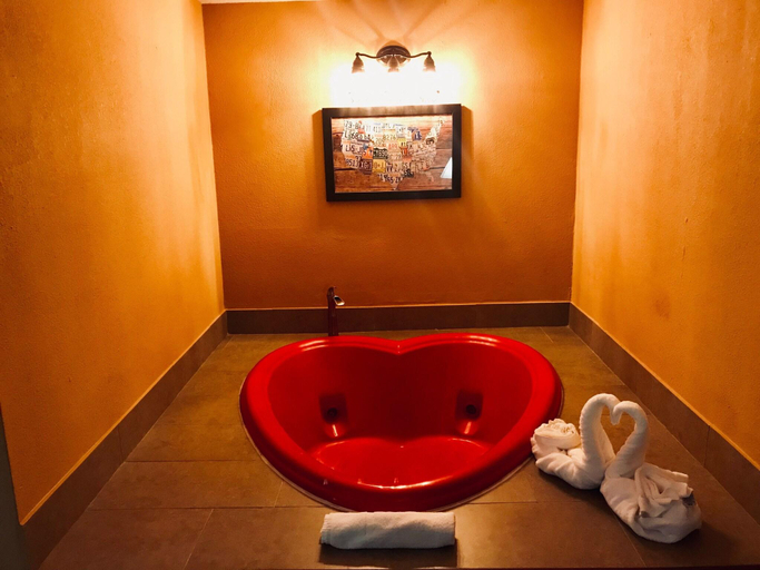 Bathroom, EconoLodge Jacksonville Little Rock Air Force Base, Pulaski