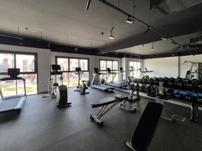 Others 4, Spacious 2BR Apt Maids Elegance, Dubai