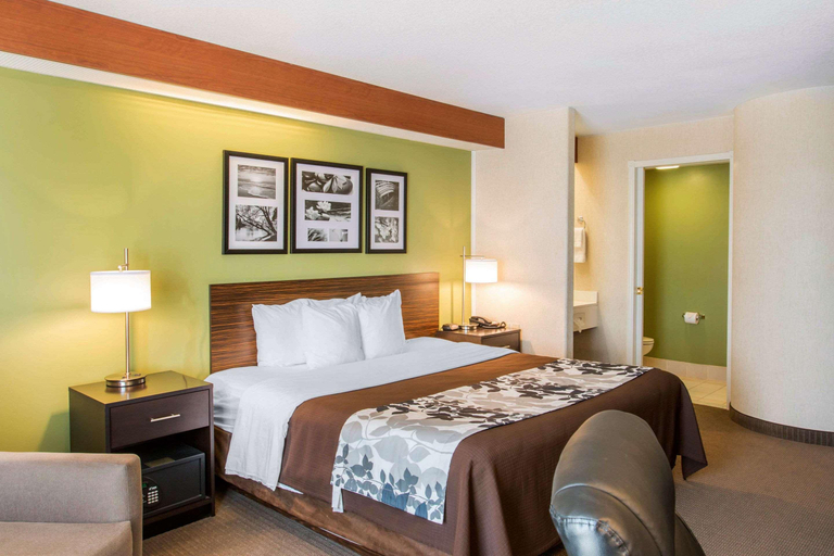 Bedroom 4, Sleep Inn & Suites Oregon Area, Lucas