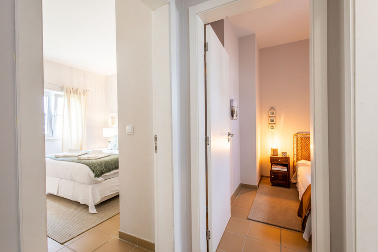 Room 2, Brisa do Mar in S o Martinho do Porto, Alcobaça
