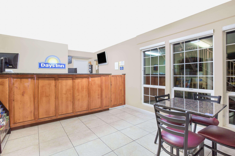 Public Area 3, Days Inn by Wyndham Turlock, Stanislaus