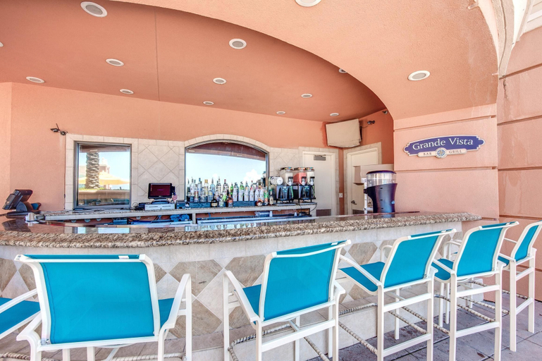 Food & Drinks 4, Emerald Grande W928, Okaloosa