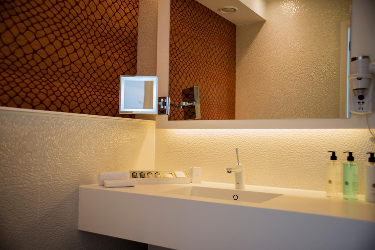 Bathroom 4, ABC Hotel, West-Vlaanderen