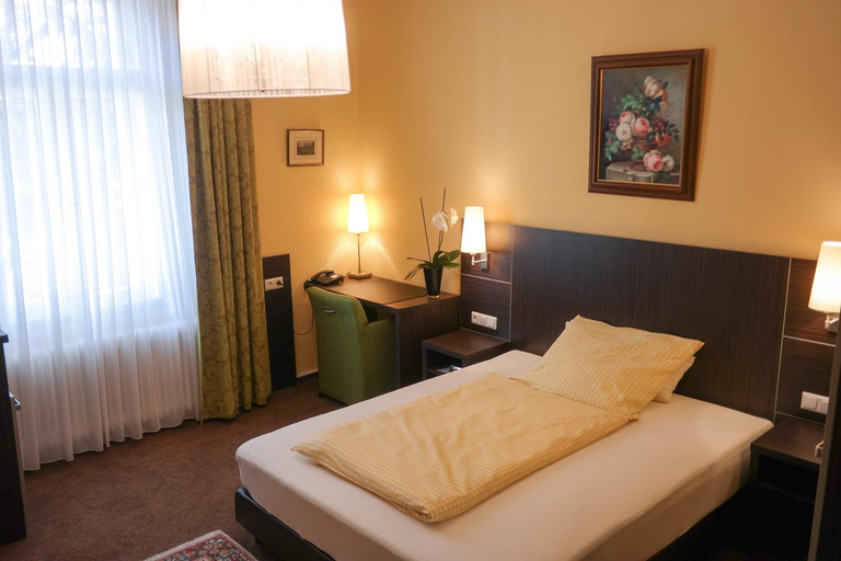 Bedroom 2, Hotel Villa Glas, Erlangen