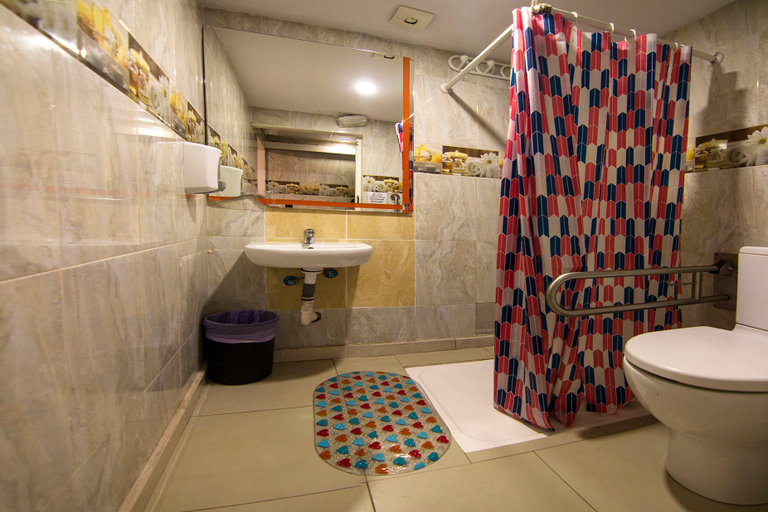Others 4, Hostel Ideal Badal, Barcelona
