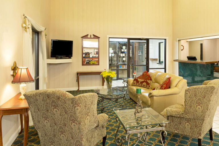Public Area 2, Super 8 by Wyndham Covington, Saint Tammany
