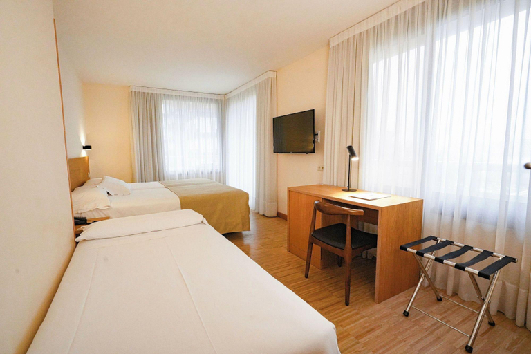 Bedroom 2, Gran Hotel Victoria, Cantabria