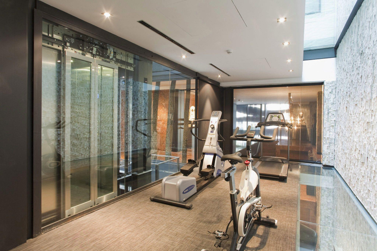 Others 5, Suites Avenue, Barcelona