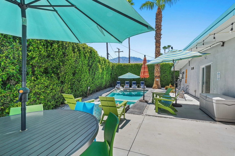 Others 4, Modern Heart Oasis With Pool!, Riverside