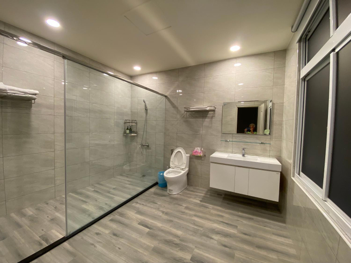 Shower 5, Pony Tunnel B&B, Taitung