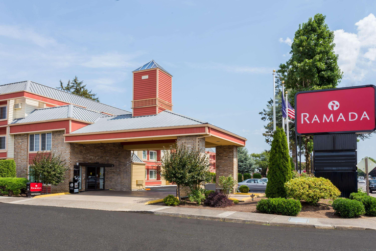Exterior & Views 2, Ramada by Wyndham Portland, Multnomah