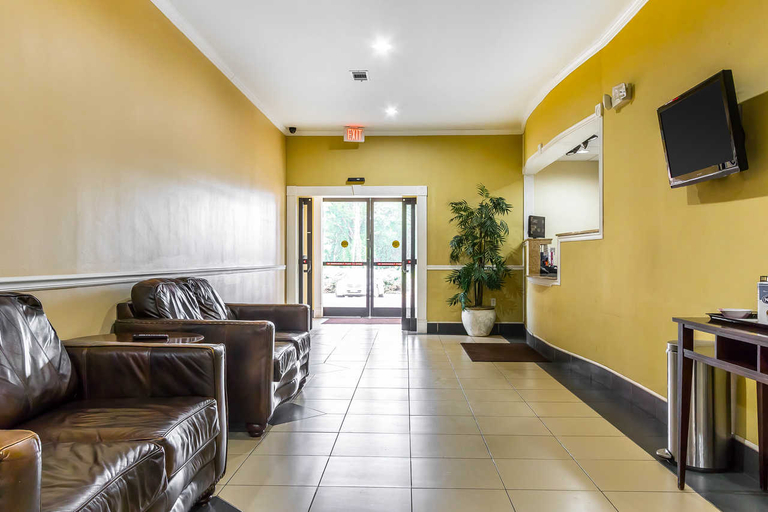 Public Area 3, Econo Lodge Eutaw AL, Greene