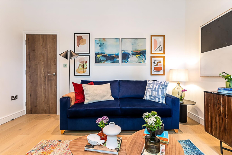 Others 5, Stunning Earls Court Flat, London