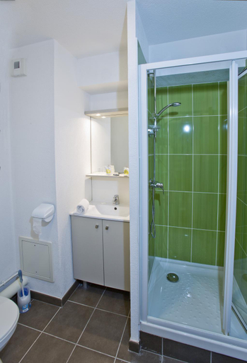 Bathroom 4, All Suites Appart Hôtel - Dunkerque Centre, Nord