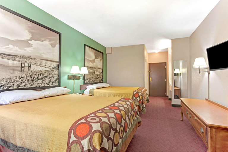 Bedroom 3, Super 8 by Wyndham Jackson/North, Hinds