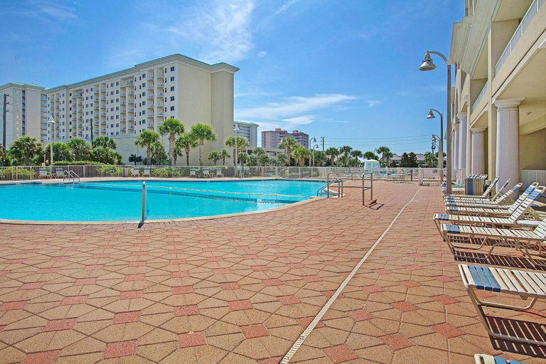 Sport & Beauty 5, Ariel Dunes I 1401, Walton