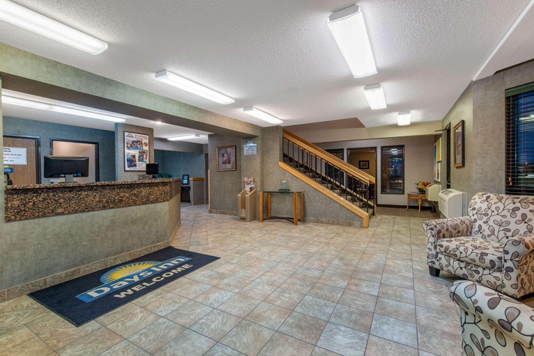 Public Area 2, Days Inn by Wyndham Mitchell SD, Davison