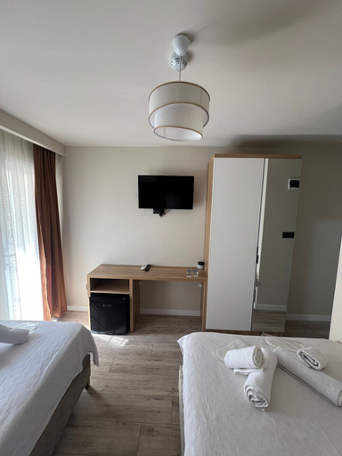 Bedroom 2, Çam otel, Edremit