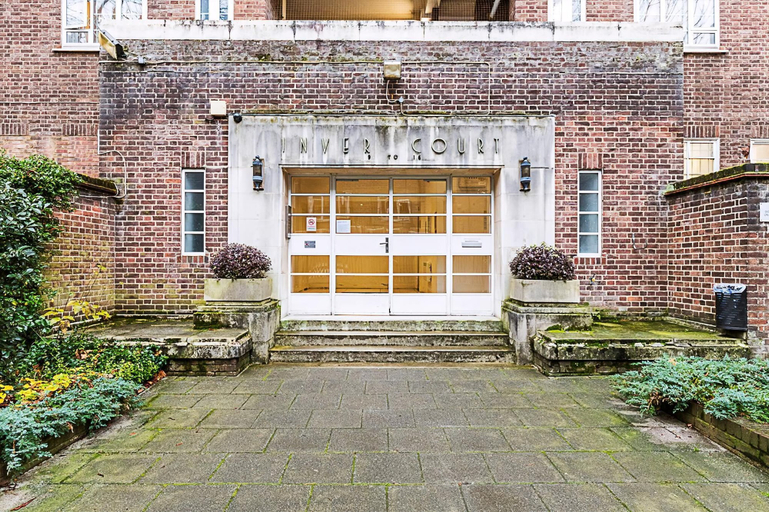 Exterior & Views 2, Luxury and Modern Bayswater Apartment, London