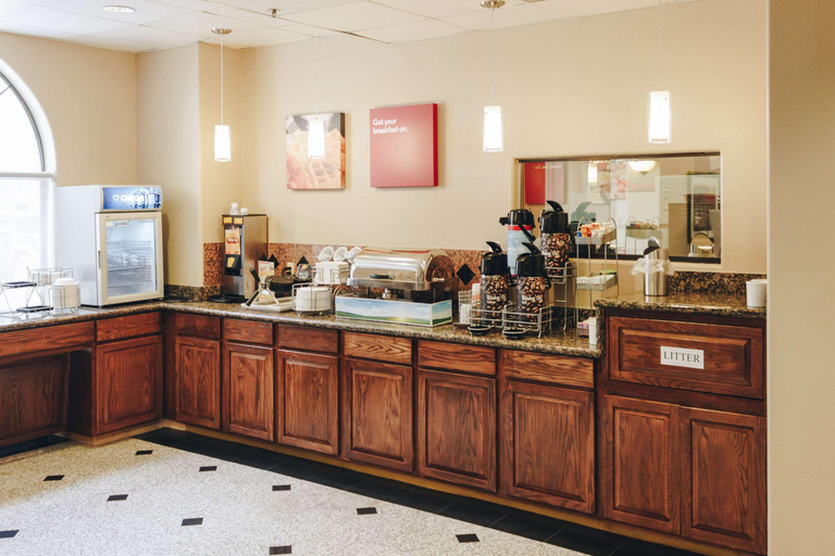 Food & Drinks 5, Comfort Suites, Houston