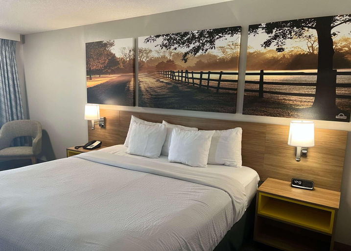 Bedroom 3, Days Inn By Wyndham Valdosta I-75, Lowndes