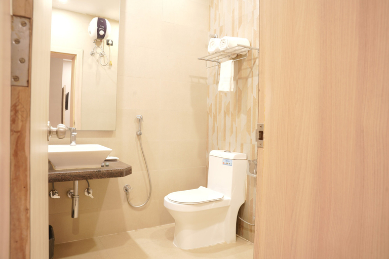 Bathroom 3, The Presidency Hotel In Bhubaneswar, Khordha