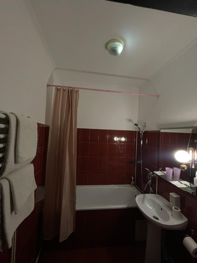 Bathroom 2, Коломия готель, Kolomyis'kyi