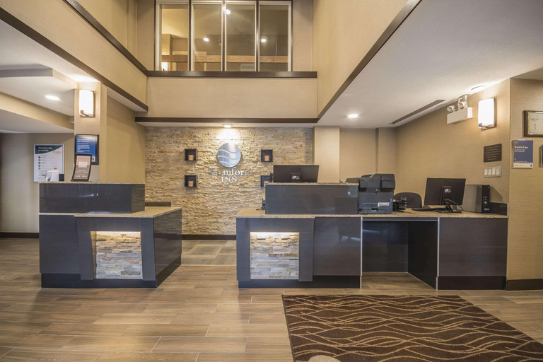 Public Area 2, Comfort Inn, Fraser Valley