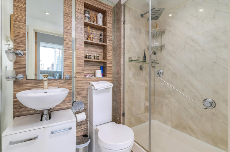 Bathroom 3, Canary Wharf Retreat With Free Secure Parking, London