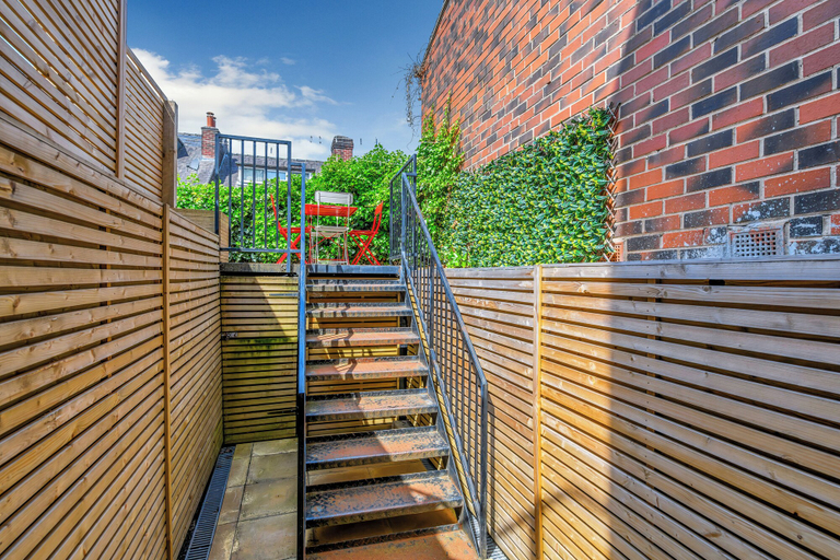 Others 3, Ecclesall Road Apartment, Sheffield