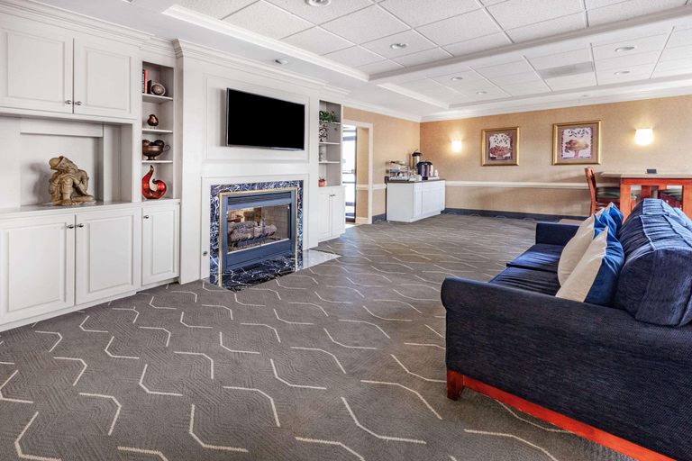 Public Area 2, Days Inn by Wyndham Alta Vista, Campbell