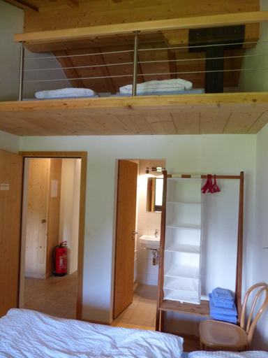 Bedroom 3, Gasthaus Heiligkreuz, Raron