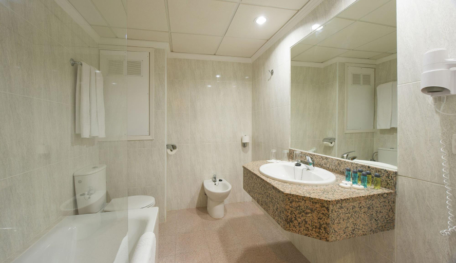 Bathroom 4, Hotel Gran Sol, Baleares