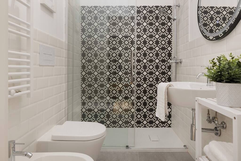 Bathroom, Central Trieste Marvel studio, Trieste